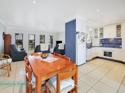 2 Driftwood Place, Woodgate