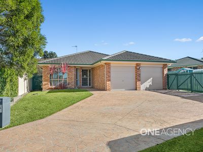 16 Selwyn Grove, Horsley