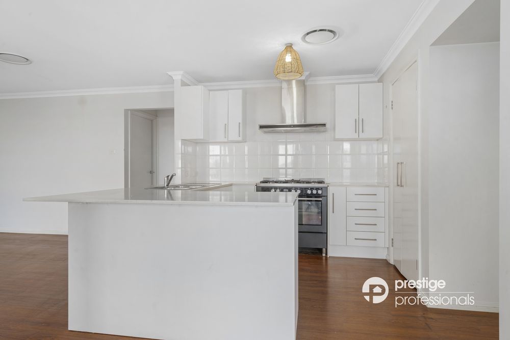 59 Maddecks Avenue, Moorebank