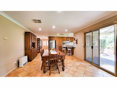 9R Numbardie Drive, Dubbo