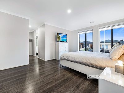 42 Deoro Parade, Clyde North