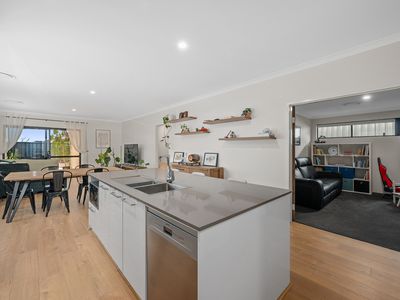 9 Claymore Place, Piara Waters