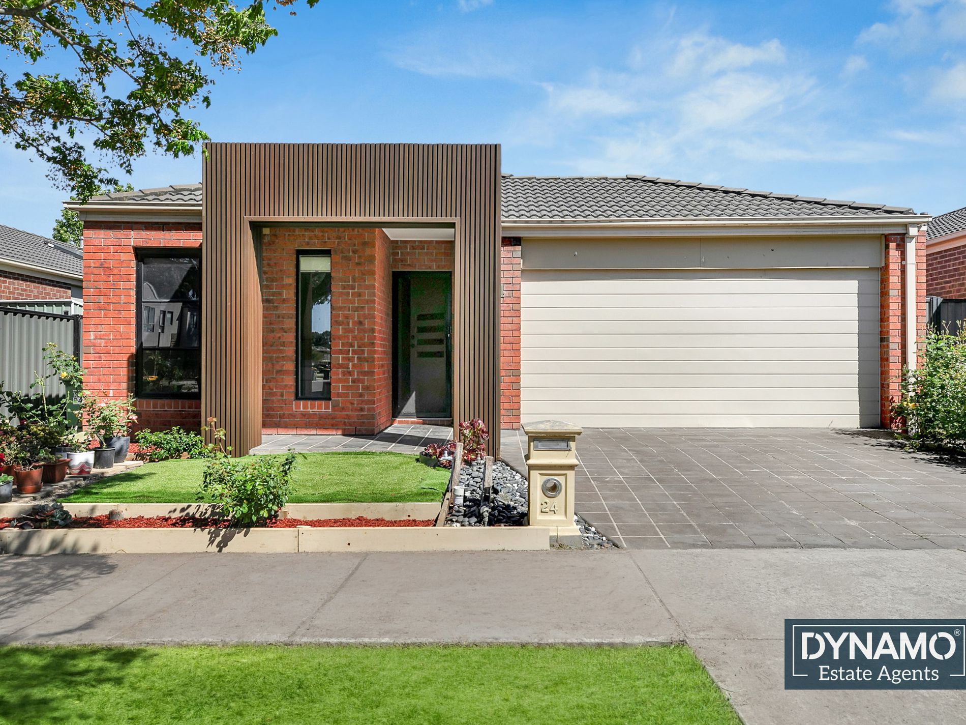 24 Huntingfield street, Craigieburn