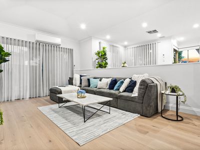 19 Lockett Crst, Winthrop