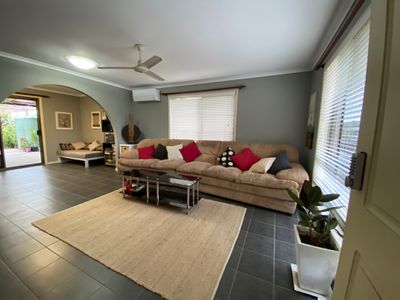 24 South Street, Urangan