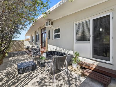 12 Drummond Street, Redcliffe