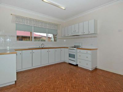 12 Rainsford Loop, Boulder