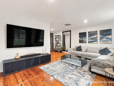 28 Carinza Avenue, Altona Meadows