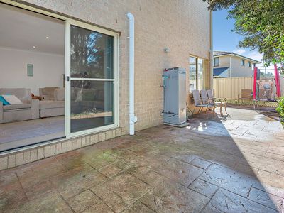 2 / 16 Seymour Drive, Flinders