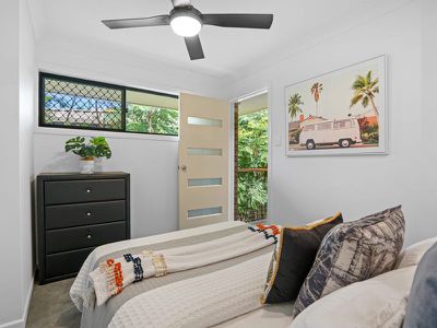 14 HILLVIEW PARADE, Ashmore