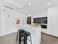 1209 / 10 Trinity Street, Fortitude Valley