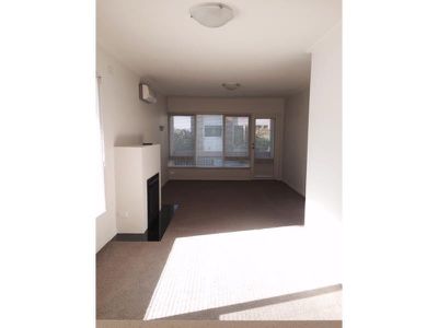 7 / 17 The Esplanade, Geelong