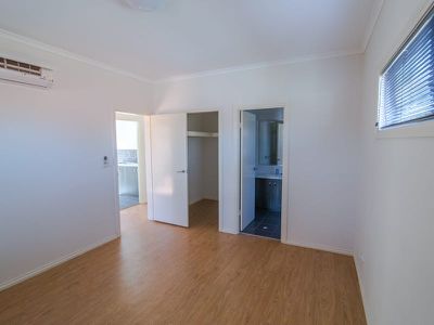 11 Boorthanna Crescent, Newman