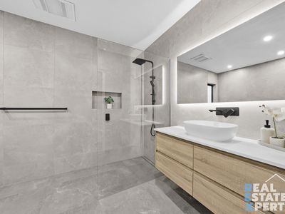 11 Buster Court, Narre Warren South