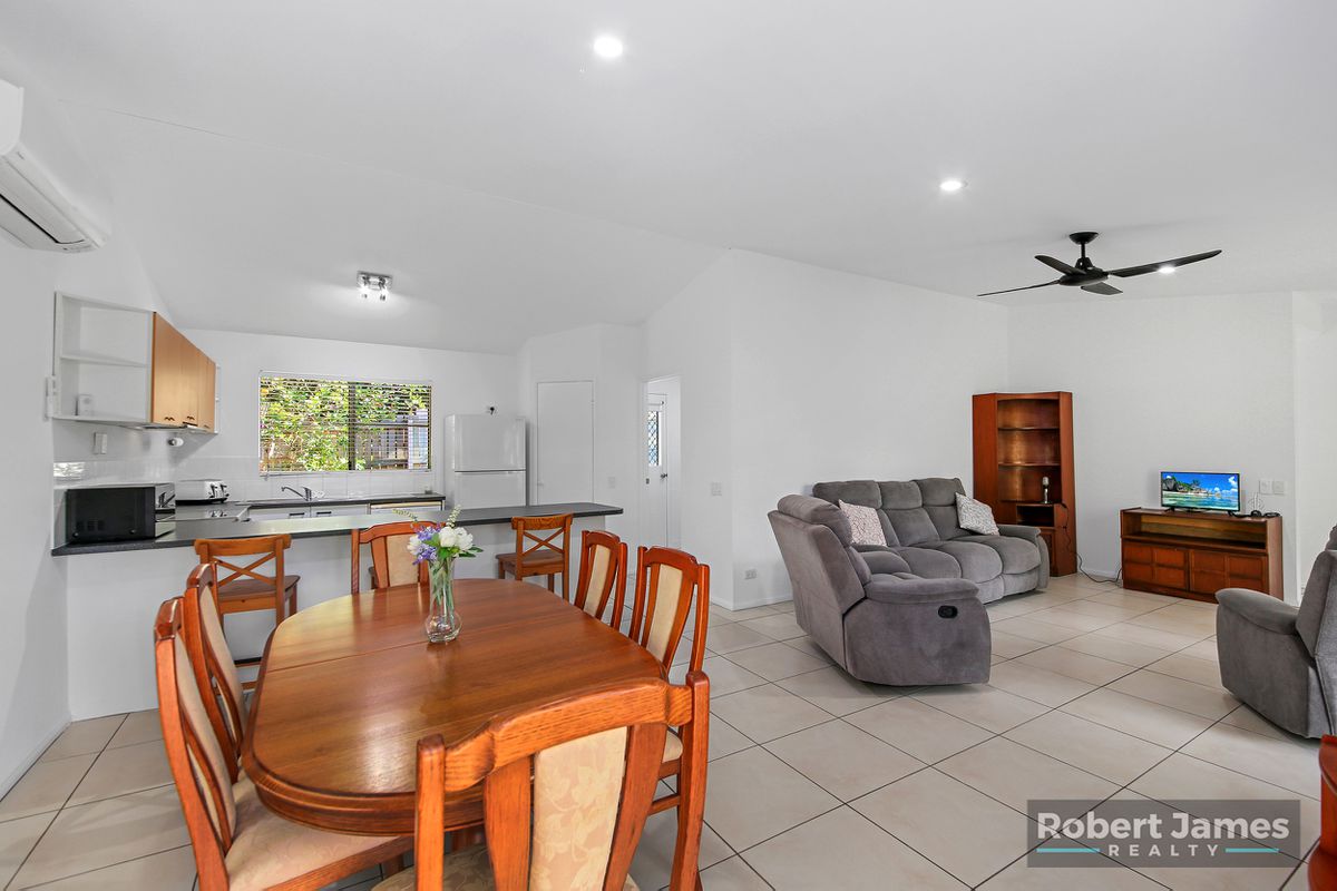121 Outlook Drive, Tewantin