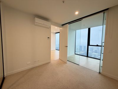 6512 / 138 Spencer Street, Melbourne