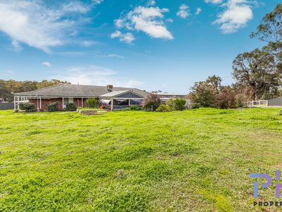 33 Stanley Crescent, Kangaroo Flat