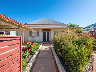 72 Collins Street, Piccadilly