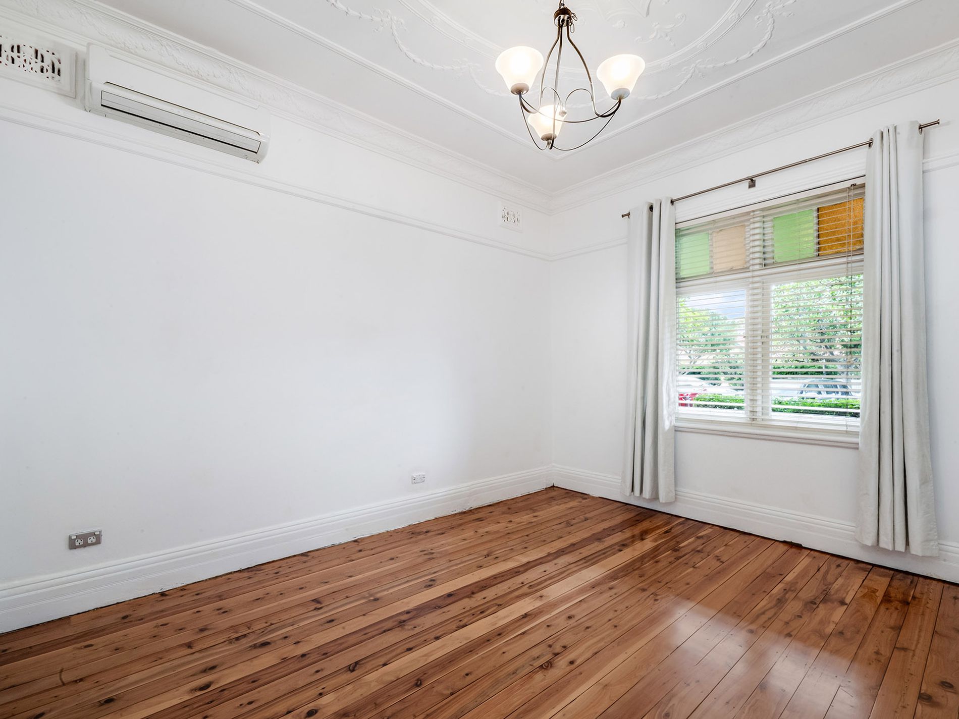 66 Tweedmouth Avenue, Rosebery