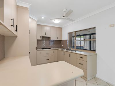 15b Rennel Close, Mount Sheridan