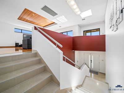 10 Tindal Avenue, Yangebup