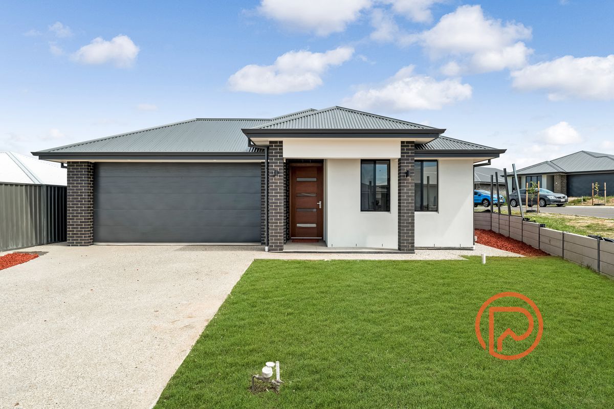 2 MINT DRIVE, Hayborough