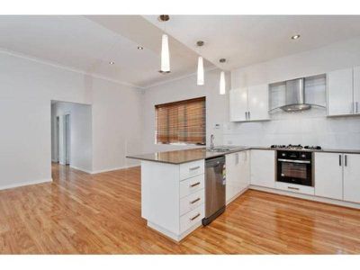 37 Bellairs Rd, Kardinya