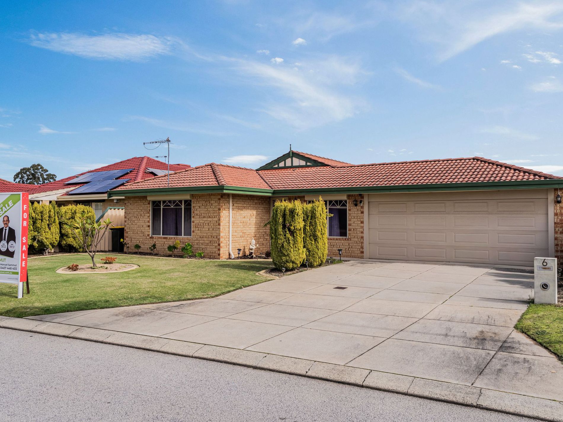 6 Tuscany Place, Caversham