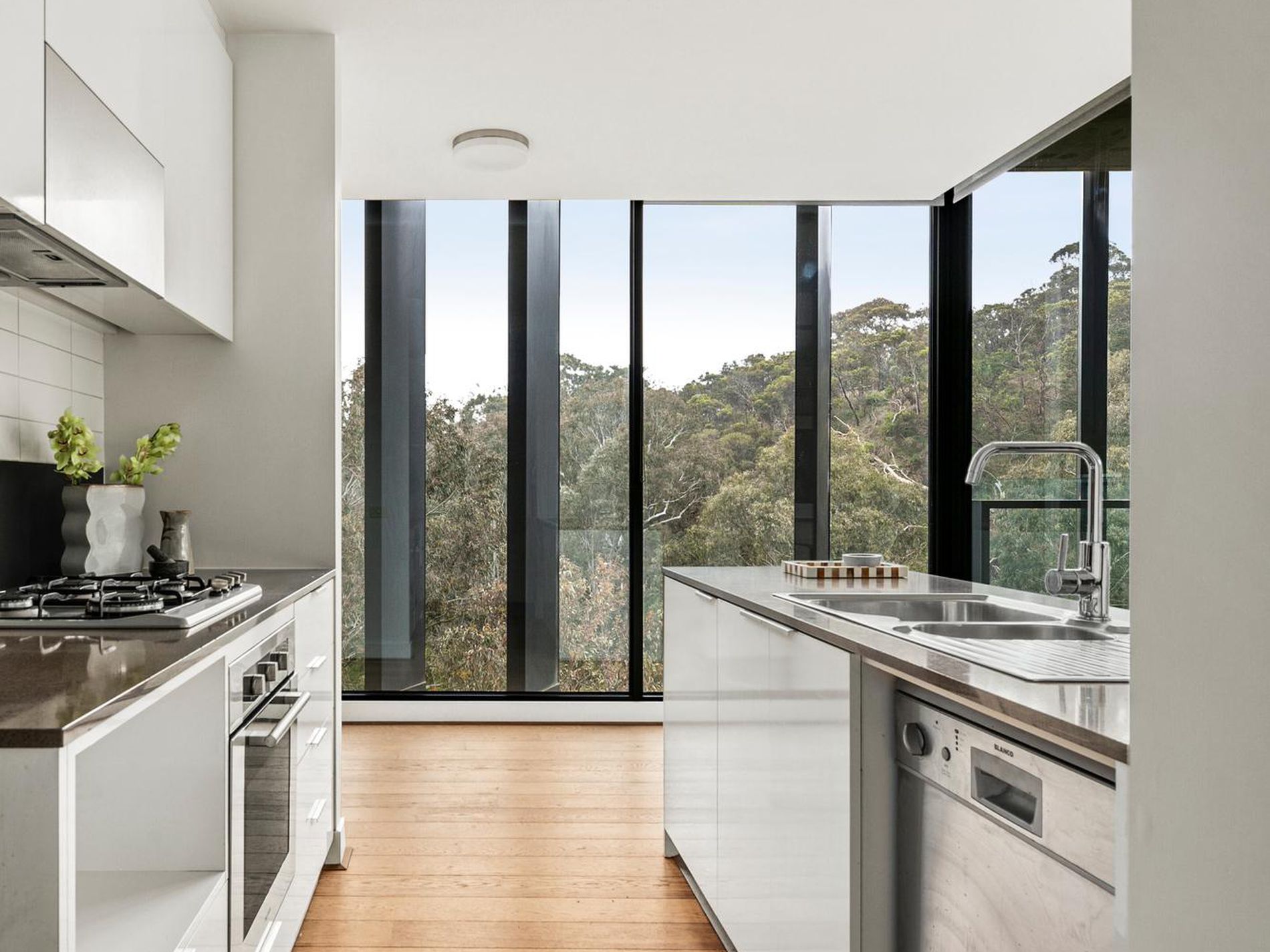 203 / 14 Trenerry Crescent, Abbotsford