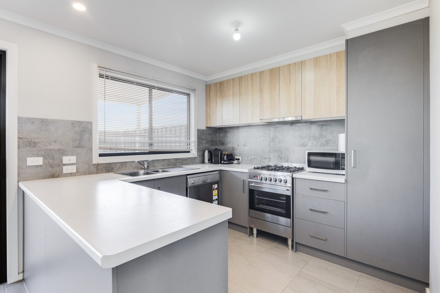 9 / 65 Alexander Avenue, Horsham