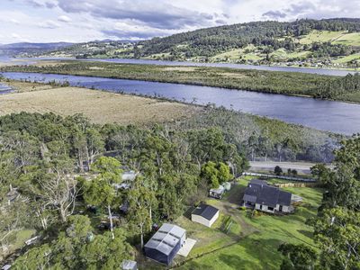 8432 Channel Highway, Cradoc