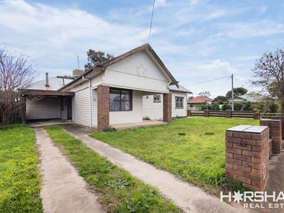 13 Albert Street, Horsham