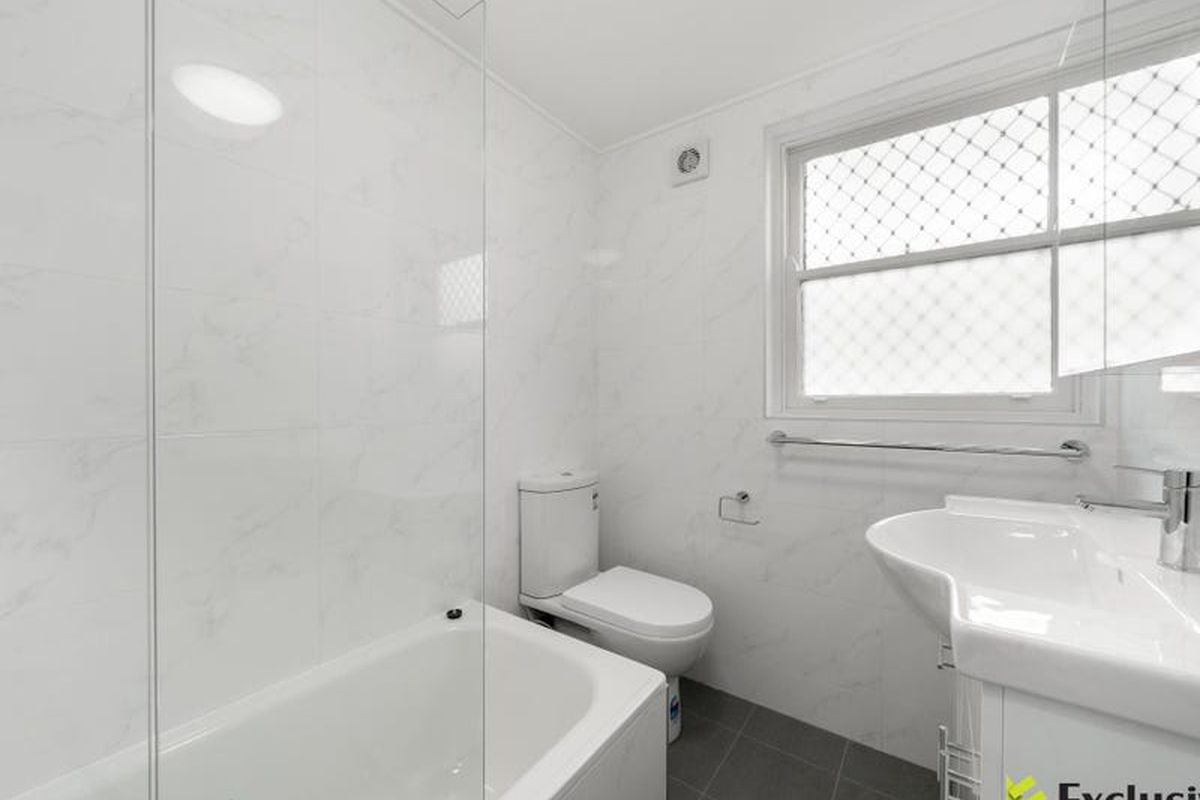 2 / 49 Mackenzie Street, Leichhardt