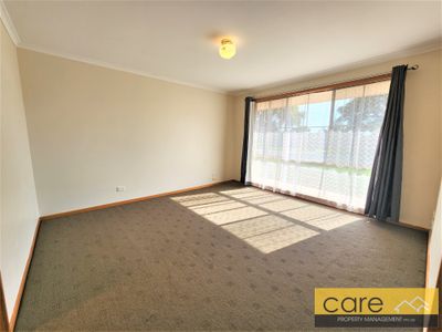7 Simone Court, Hallam