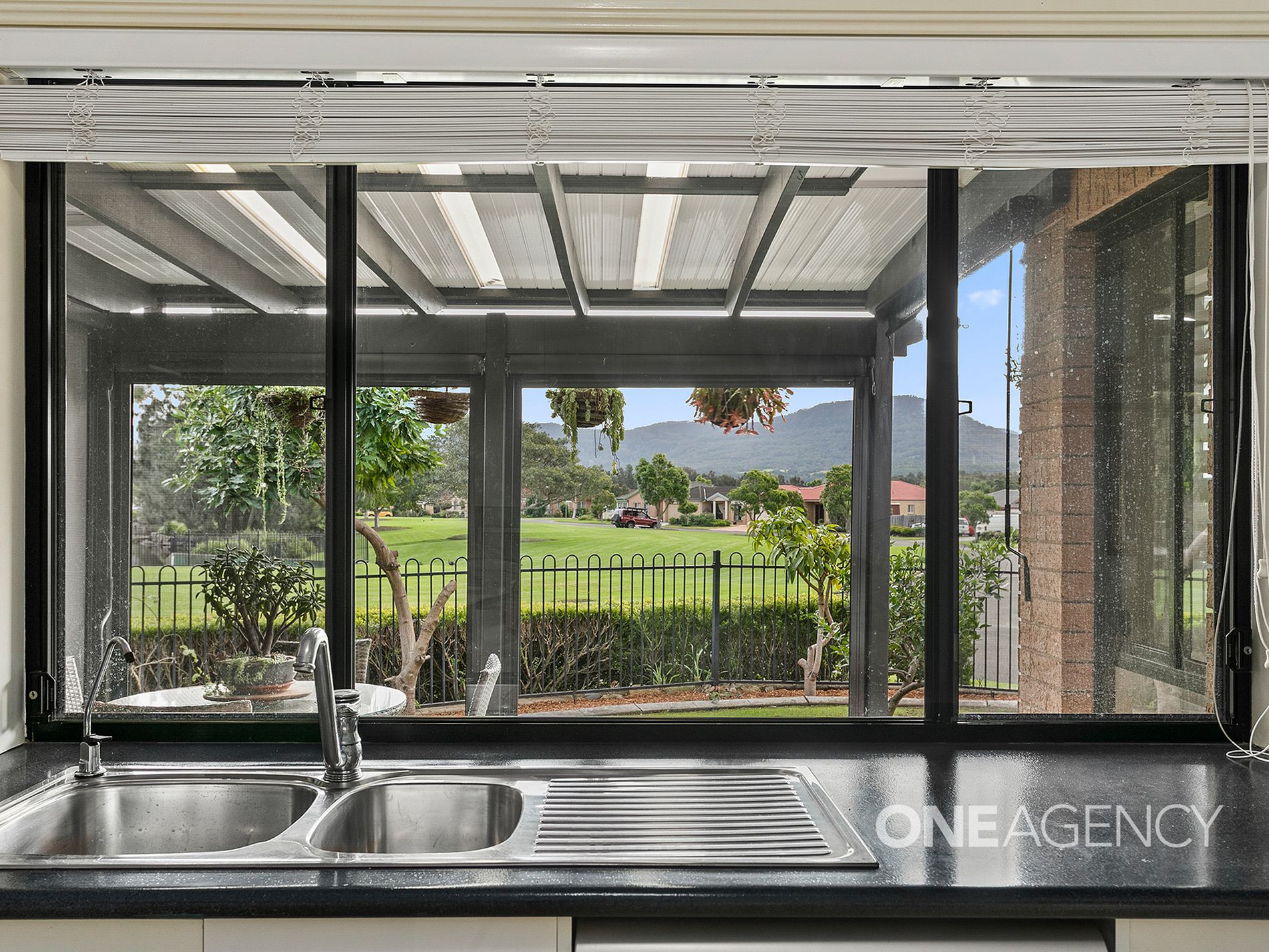 1 Linton Court, Kanahooka