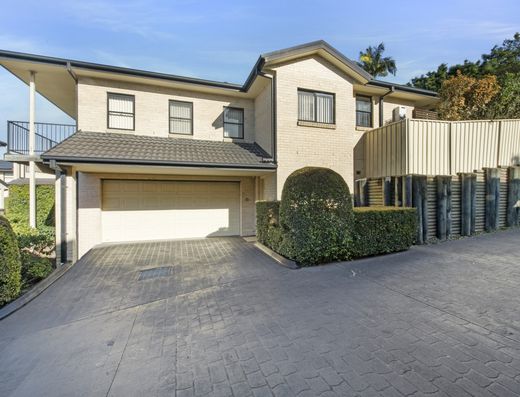 Contemporary and Convenient!
