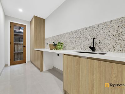 18 Ambient Crescent, Beveridge