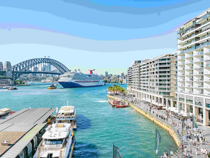18a / 1A Macquarie Street, Sydney