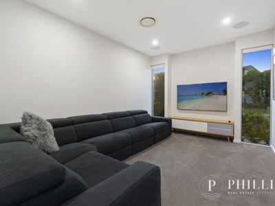 7842 Pavilions Close, Hope Island