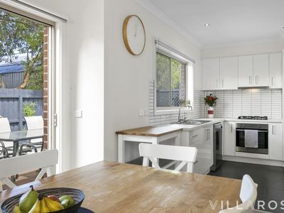 2 / 43 Summit Avenue, Belmont