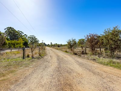 619 Orton Road, Oakford