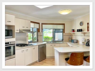 11 King Arthur Court, Urangan