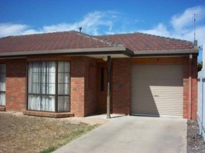 37 Drummond Street, Horsham