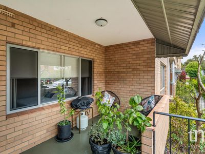 4 / 42 Broadway, Crawley