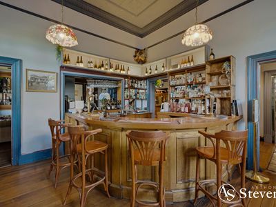 1-3 Bank Street, Avenel