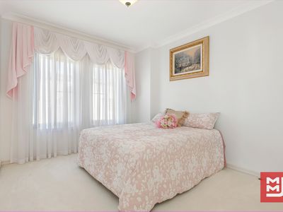 24 / 2-8 Harbour Street, Wollongong