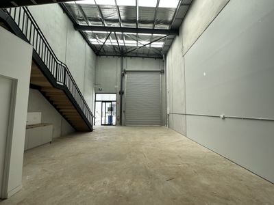 8 / 12 Mc Robert Street, Newport