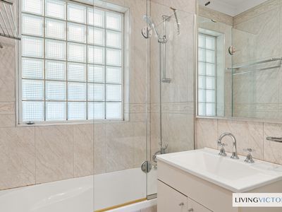 34 Vincent Crescent, Werribee