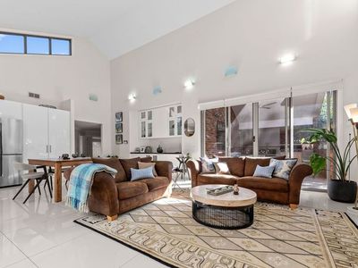 1 / 48 Langmore Lane, Berwick