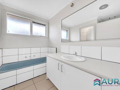 12 Bellbridge Drive, Hoppers Crossing